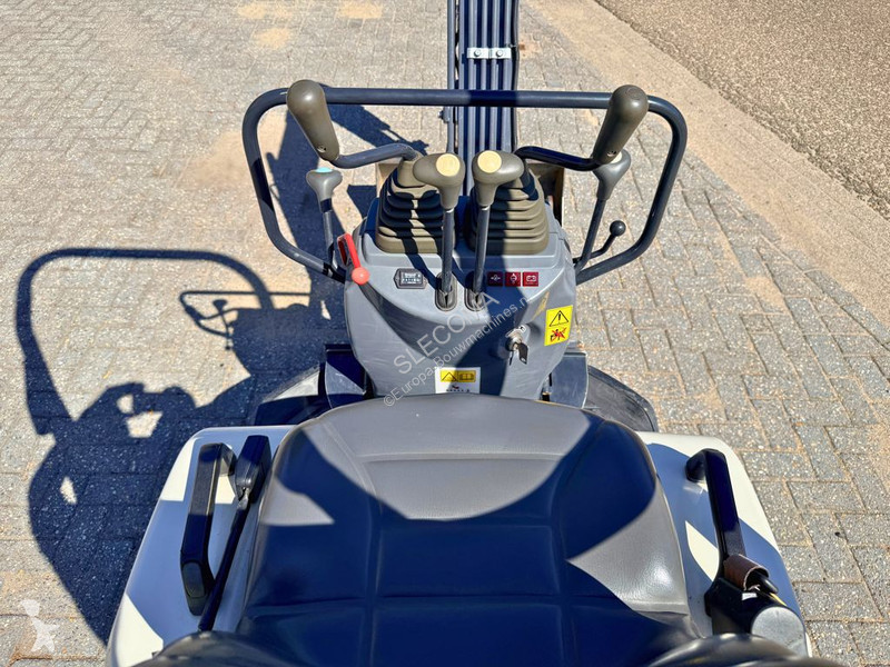 جرافة Schaeff TC10 Minigraver