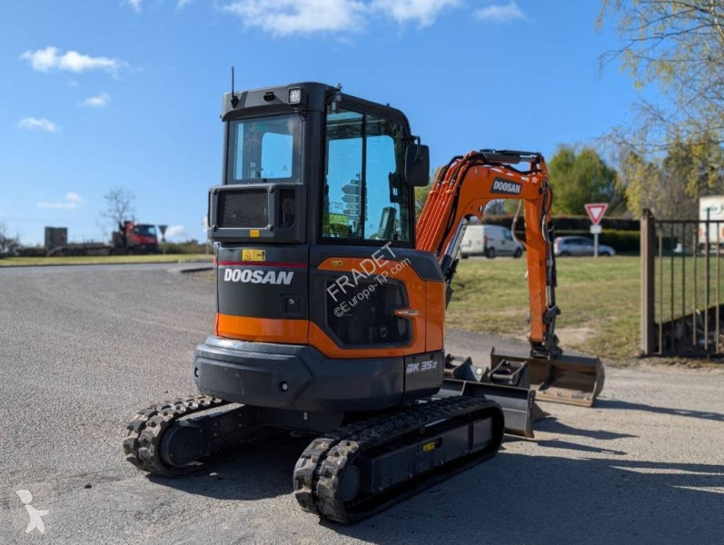 جرافة Doosan