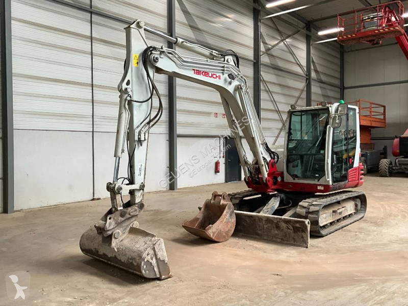 Lopatový nakládač Takeuchi 2902
