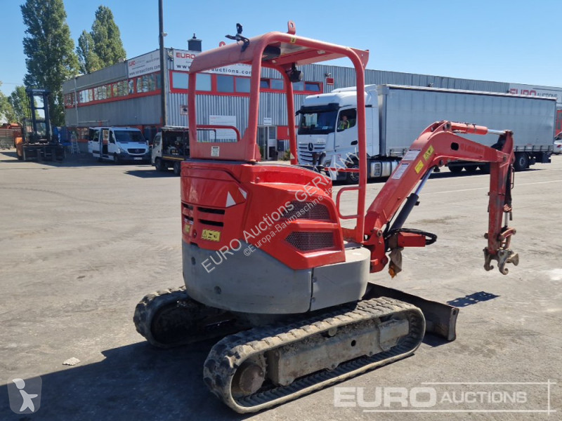 جرافة Volvo ECR25D
