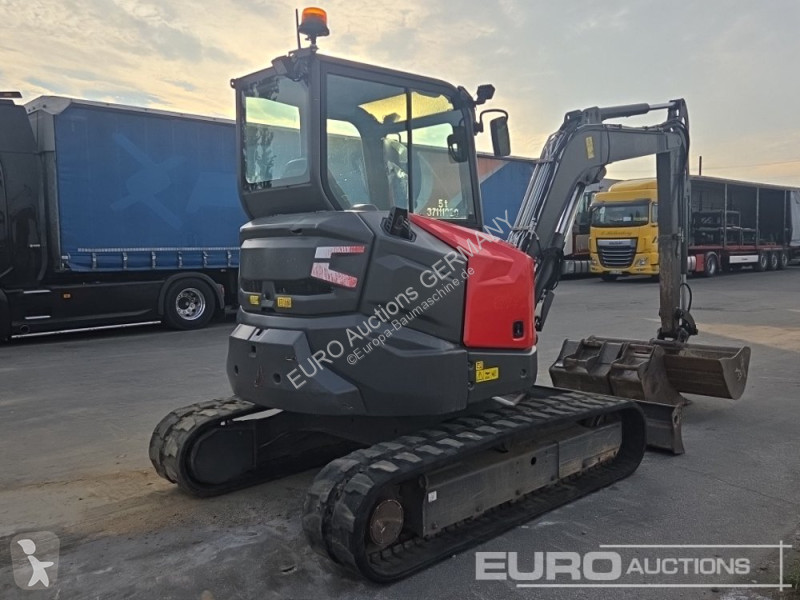 Багер Volvo ECR50F