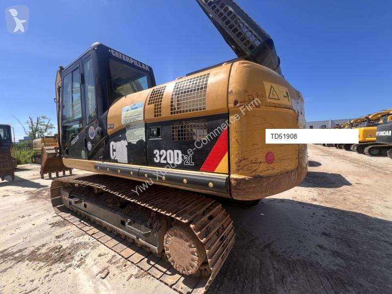 جرافة Caterpillar 2L
