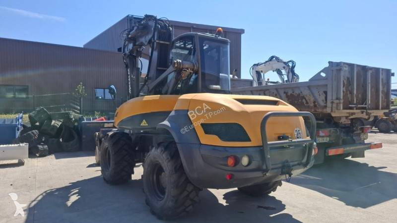 Экскаватор Mecalac