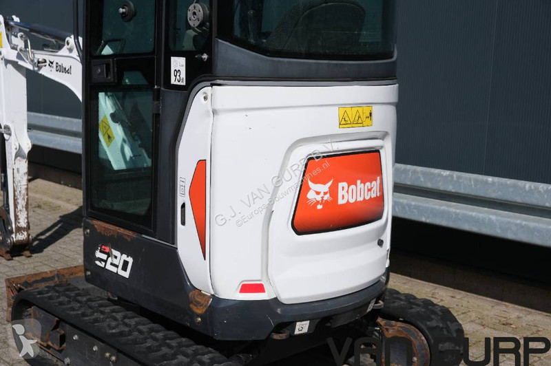 Lopatový nakládač Bobcat E 20