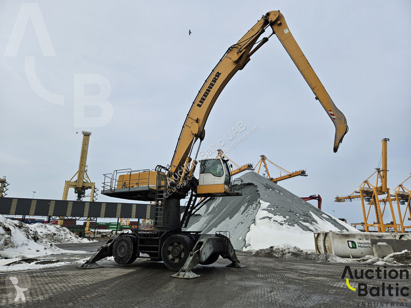 Liebherr A 944 C HD Litronic excavator