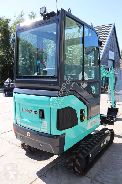 Экскаватор Sunward SWE 20FED