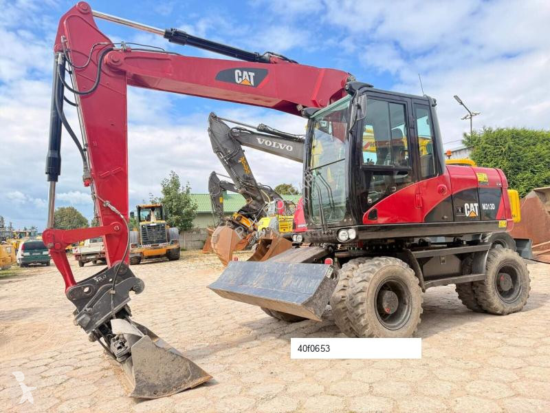 Excavator Caterpillar D