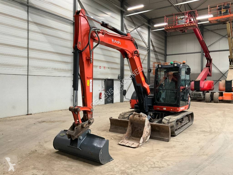 Excavator Kubota kx080-4 A 2