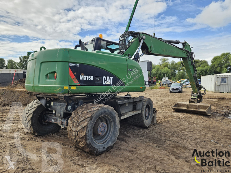 Caterpillar D excavator