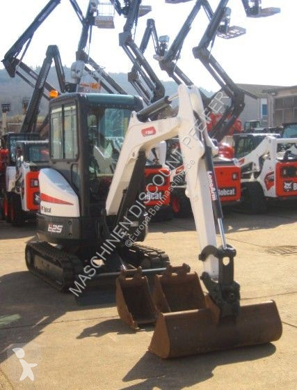 Excavator Bobcat E25EM