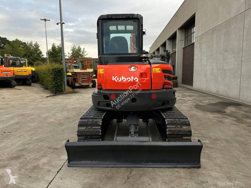 Excavadora Kubota