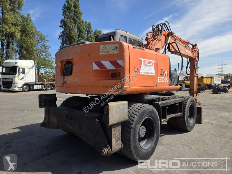 Pelle Hitachi