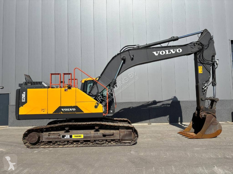 Excavadora Volvo 250 ENL (Two Buckets)