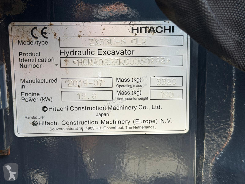 Excavadora Hitachi ZX33U-6 .