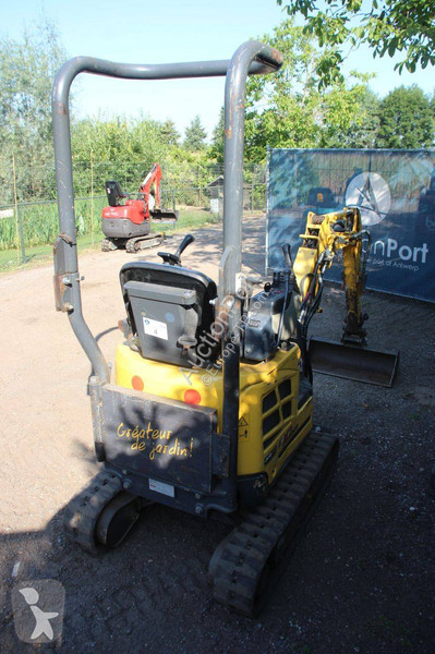 جرافة Yanmar E10SR