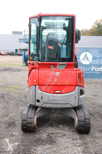 جرافة Yanmar Vi020-4