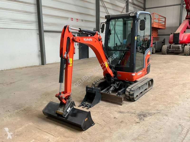 Багер Kubota KX 018-4