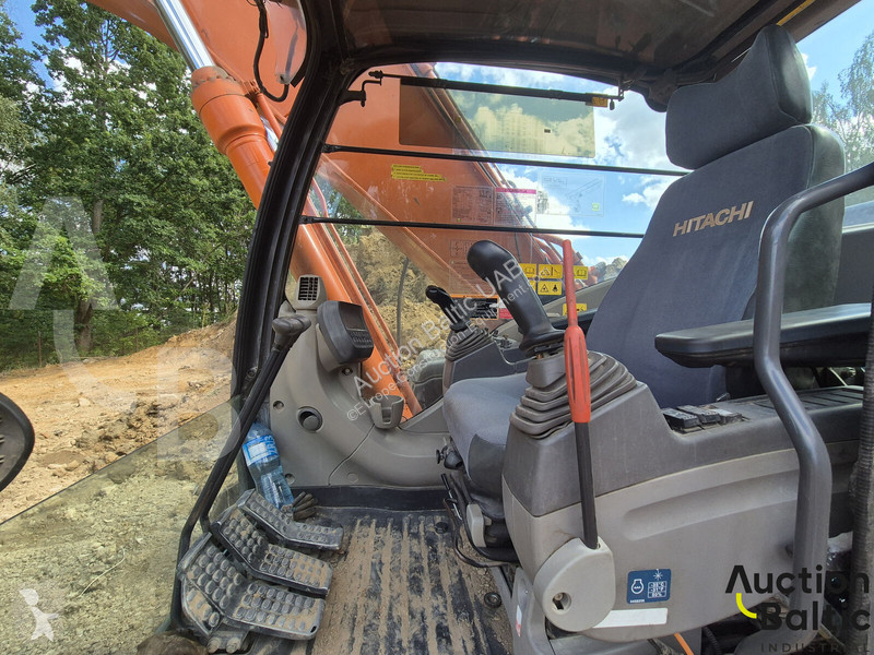 Багер Hitachi 250LC