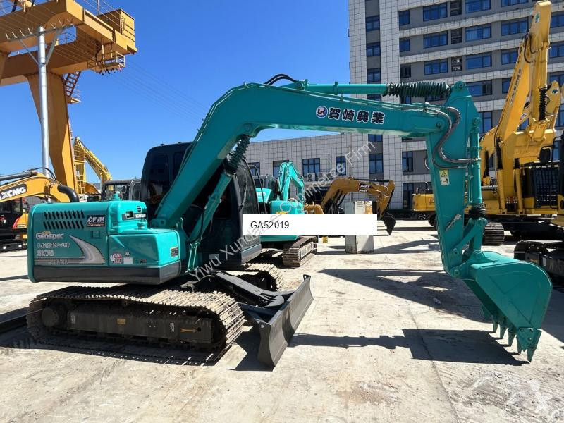 Багер Kobelco SK75