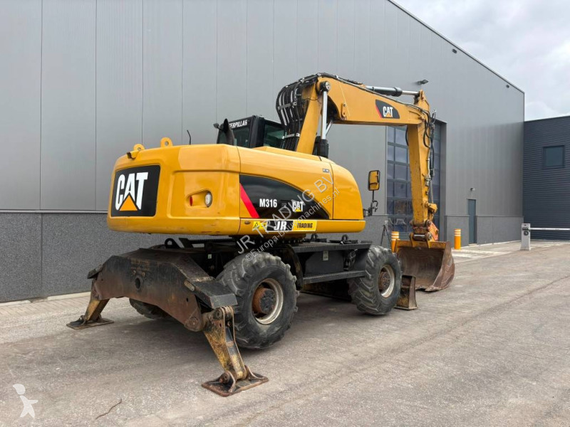 Excavadora Caterpillar D (3 Buckets)