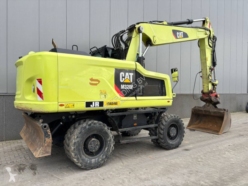 Excavadora Caterpillar M 320 F