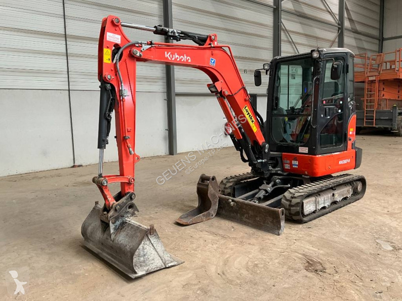Graafmachine Kubota 0374