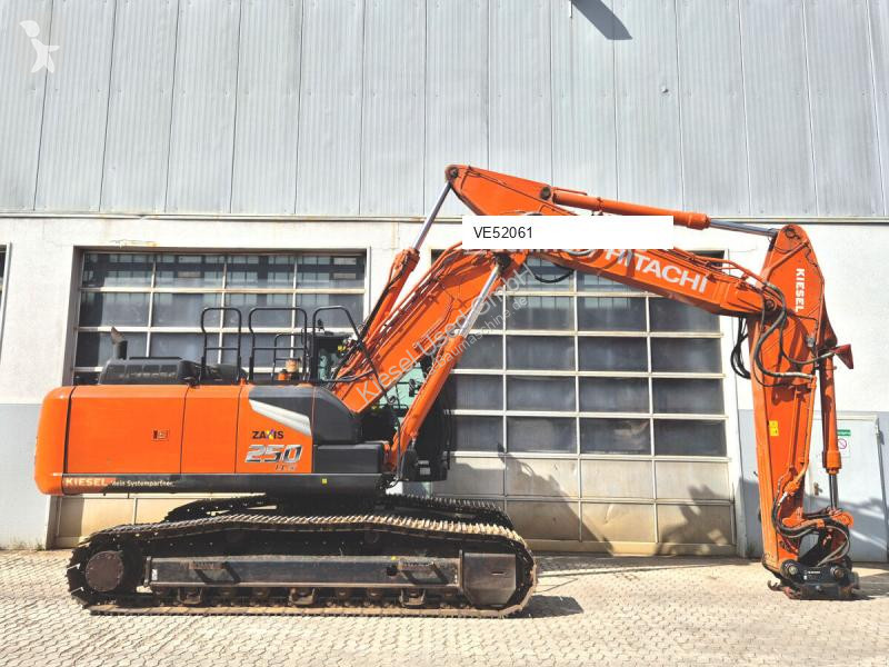 Екскаватор Hitachi 7