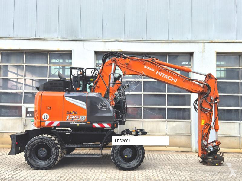 Екскаватор Hitachi ZX135W-7