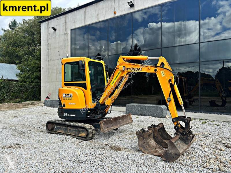 Екскаватор Hyundai ROBEX 25Z-9AK MINI-KOPARKA...