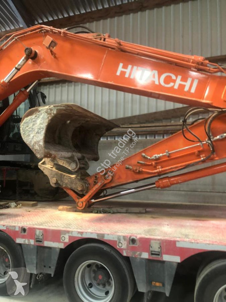 Екскаватор Hitachi