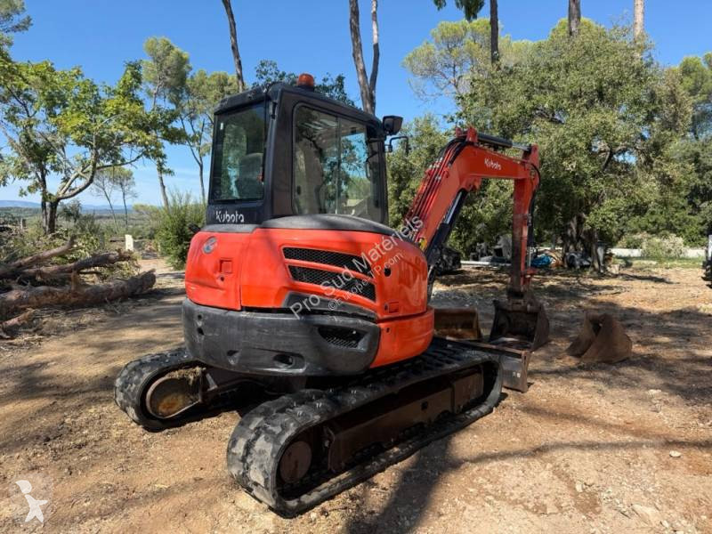 Екскаватор Kubota