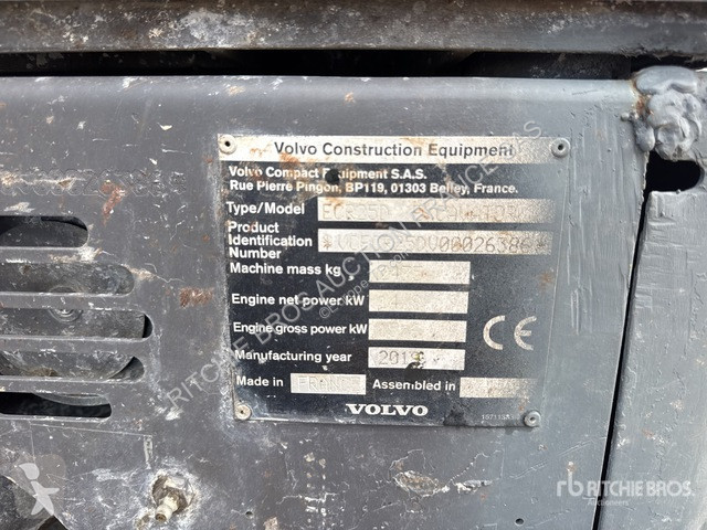 Екскаватор Volvo ECR25D