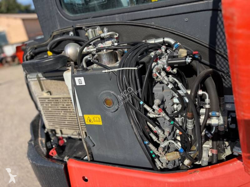 Екскаватор Kubota