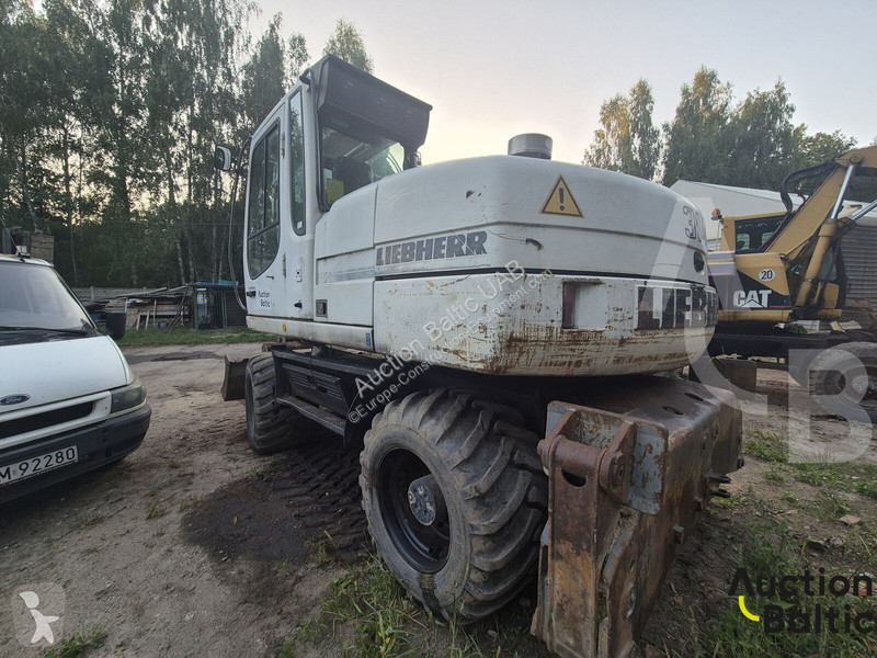 Екскаватор Liebherr