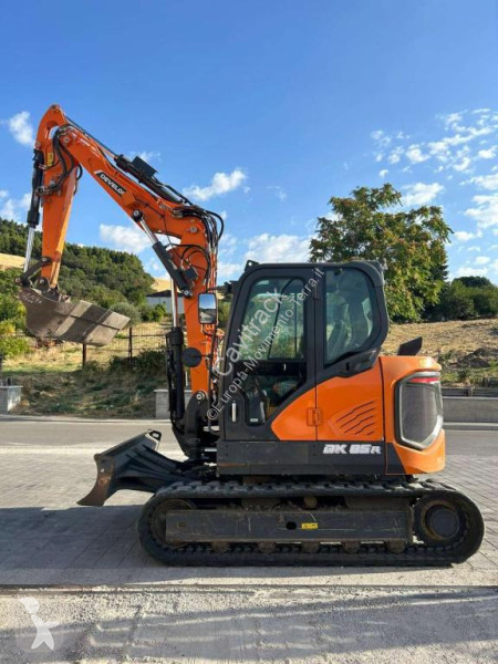 Екскаватор Develon DX85R-7