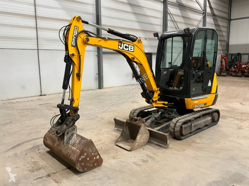 Экскаватор JCB 8026
