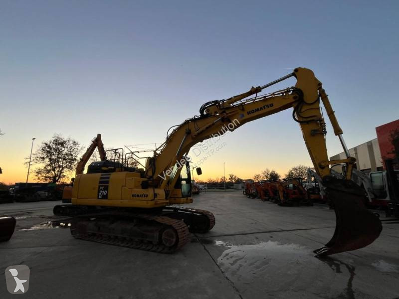 Экскаватор Komatsu PC210