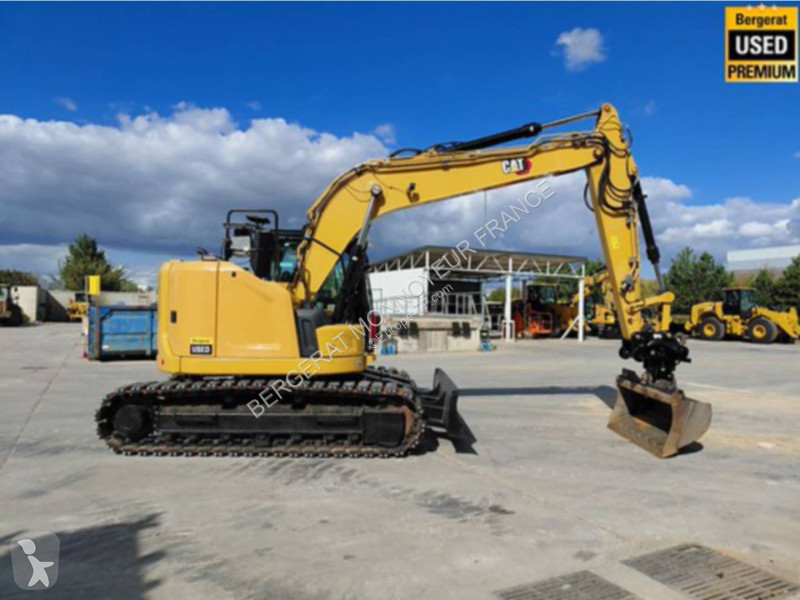 Экскаватор Caterpillar