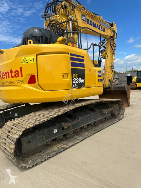 Экскаватор Komatsu 11E0