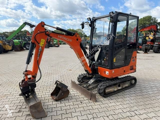 جرافة Hitachi ZX 19-5