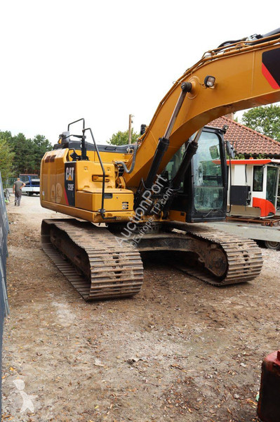 جرافة Caterpillar 320FL