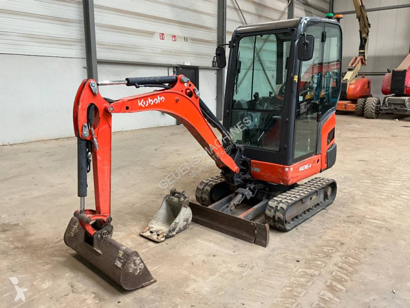 جرافة Kubota 0164