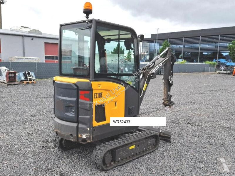 جرافة Volvo EC18E