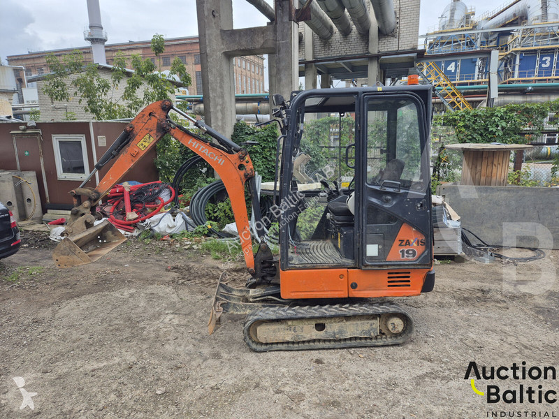 جرافة Hitachi ZX19-5A CR