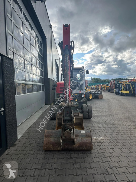 جرافة Wacker Neuson 2