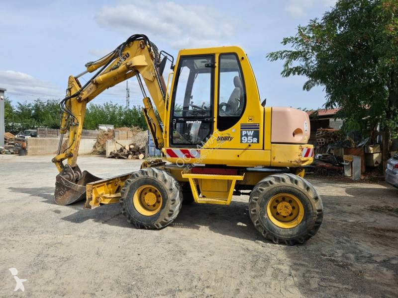 جرافة Komatsu PW 95 R