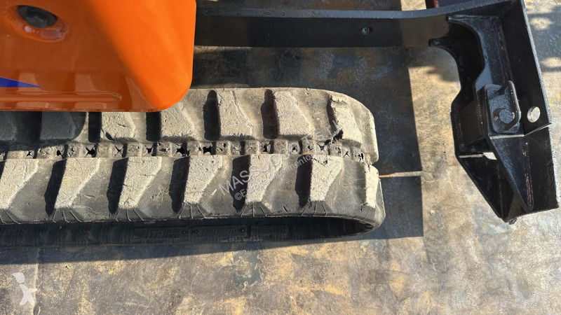 Lopatový nakládač Hitachi ZX19U-5A YR