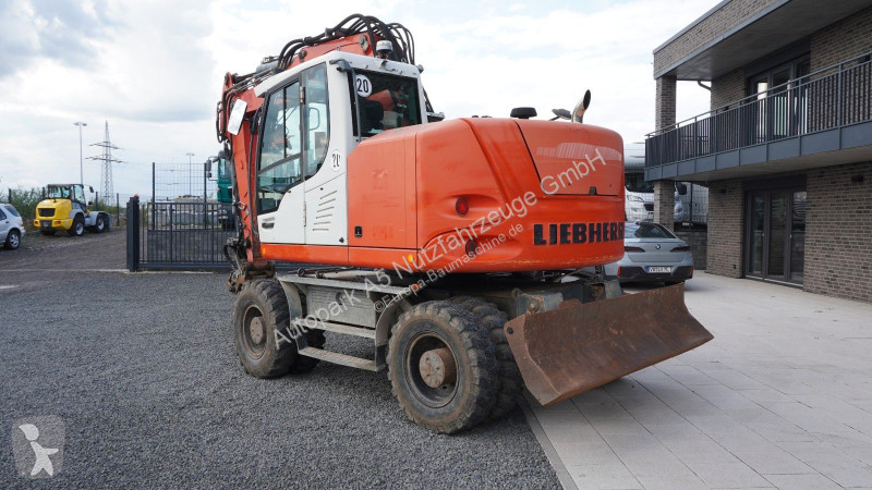 جرافة Liebherr