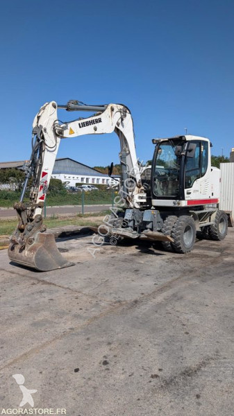 جرافة Liebherr 912