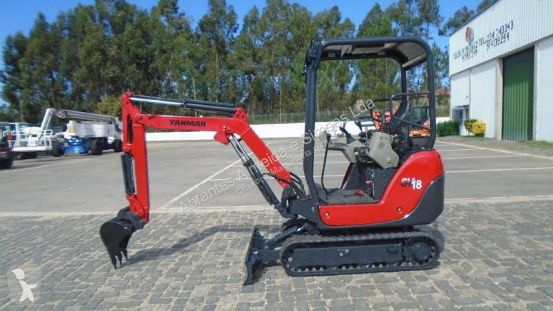 جرافة Yanmar